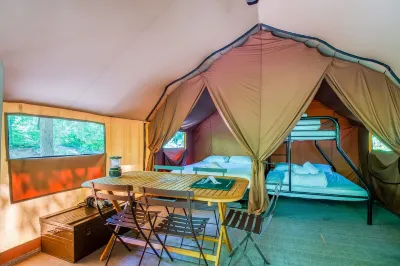 Huttopia White Mountains Hotel a Eaton