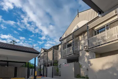 Benson Court Motel Hotels near Toowong