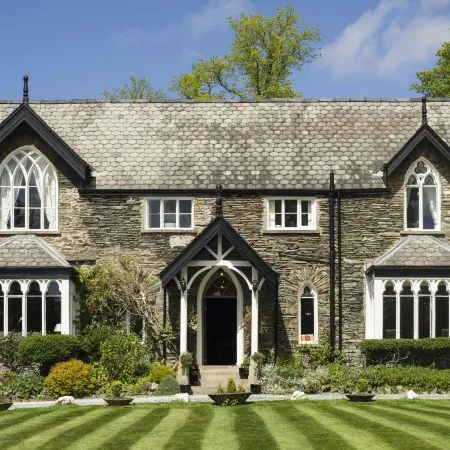 Cedar Manor