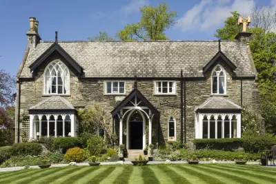 Cedar Manor Hotels in 