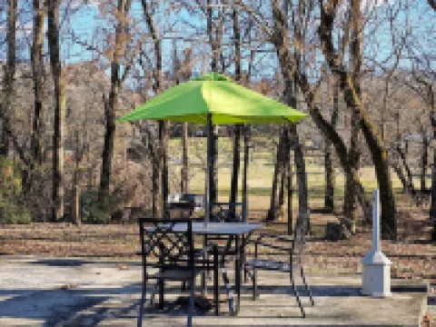 The Honey Bee Motel Hotels in Dunlap