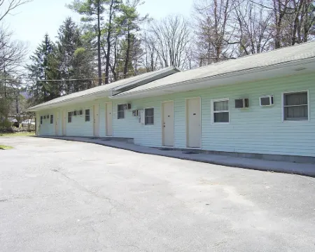 Cedar Grove Motel Hotels in Logan Township
