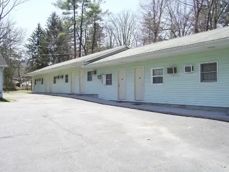 Cedar Grove Motel Отели в г. Логан Тауншип