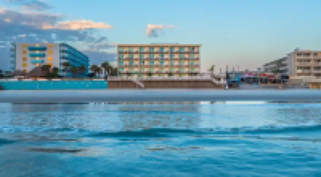 บอร์ดวอล์ก อินน์แอนด์สวีทส์ โรงแรมใน