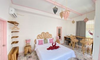 Flamingo Gili Trawangan Pink Flamingo room
