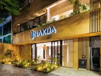 Nakúa Stay & Work Hotels near Parroquia de San Jose de El Poblado