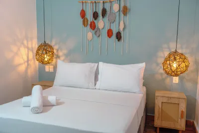 Traveler Hostel Hotel di 