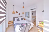 Villa Ay