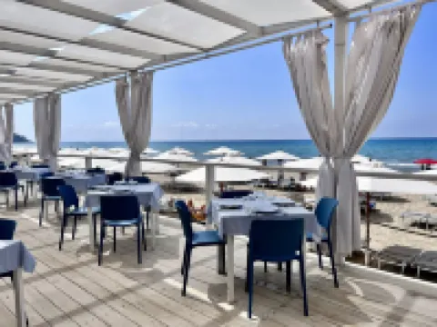 Aeneas' Landing Resort