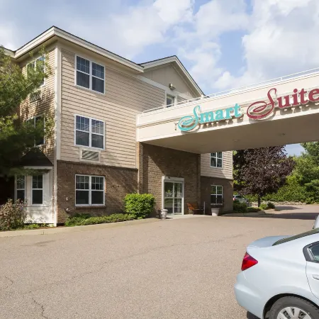 Smart Suites, Ascend Hotel Collection