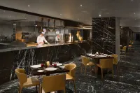 The Hotel Galleria Jeddah, Curio Collection by Hilton - breakfast