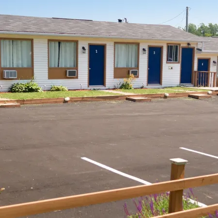 Winds Motel