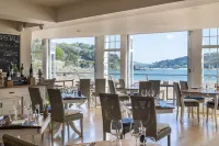 South Sands Hotel Hotels in West Alvington
