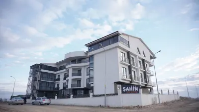 ŞAHİN溫泉飯店和SPA 住宿飯店