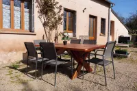 Country house in quiet cul-de-sac, with beautiful view of the Morvan, single storey