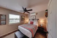 Treetop River Cabins on the Guadalupe River Hotels in Center Point