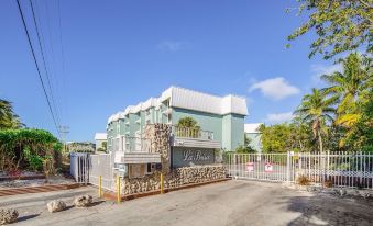 Island Time Gorgeous Condo Steps To The Beach