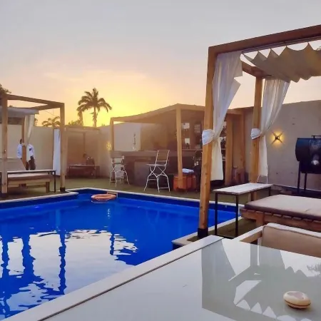 T E L E by Summerset Continental Hotel