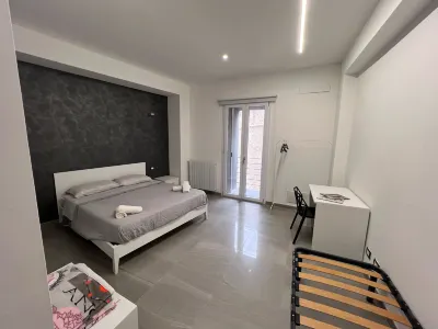 Le Camere dell'Emiro 2 Hotels in Alia