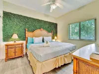 The Bayview a Quaint 1 1 Balcony on the bay Hotels in Seminole