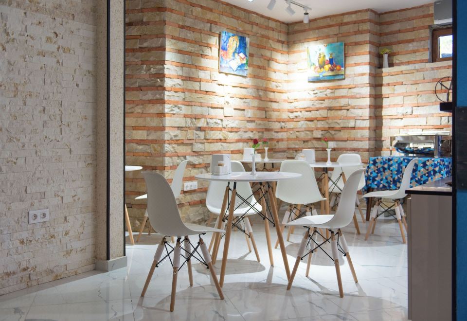 3. 크라벨리 호텔..