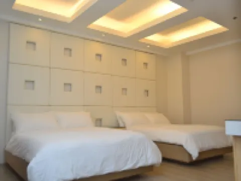 F2M タワー レガスピのホテル