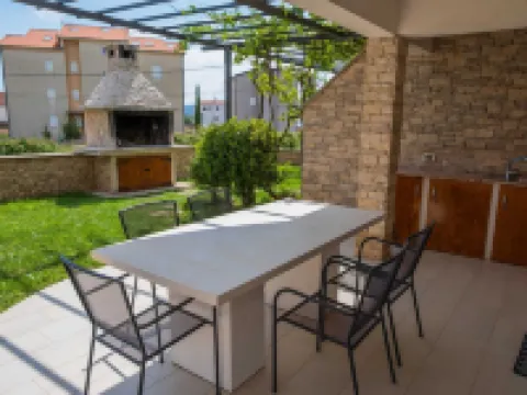 Charming Three Bedroom House Turanj