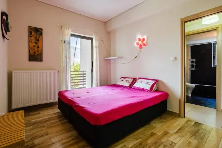 Kalamata's Spacious Getaway-Taygetos Amazing View