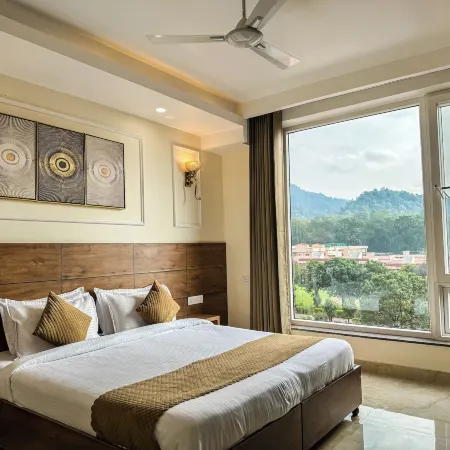 Hotel Nirvana Palace
