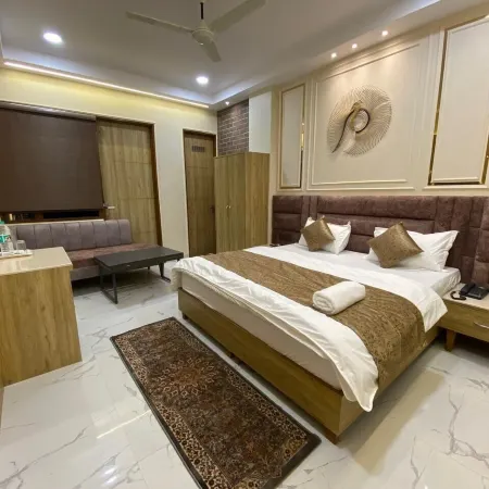 Hotel Liyan Inn Hotels in Kanpur