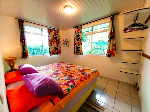 Tahiti - Haumaru Beach Fare