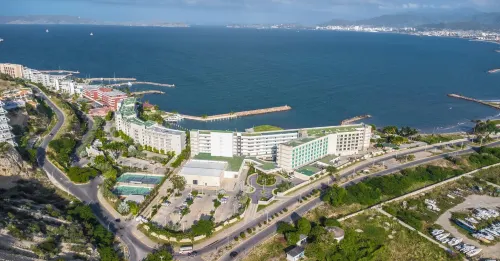 Eurobuilding Hotel & Suites Lecheria Hotels in Lecheria