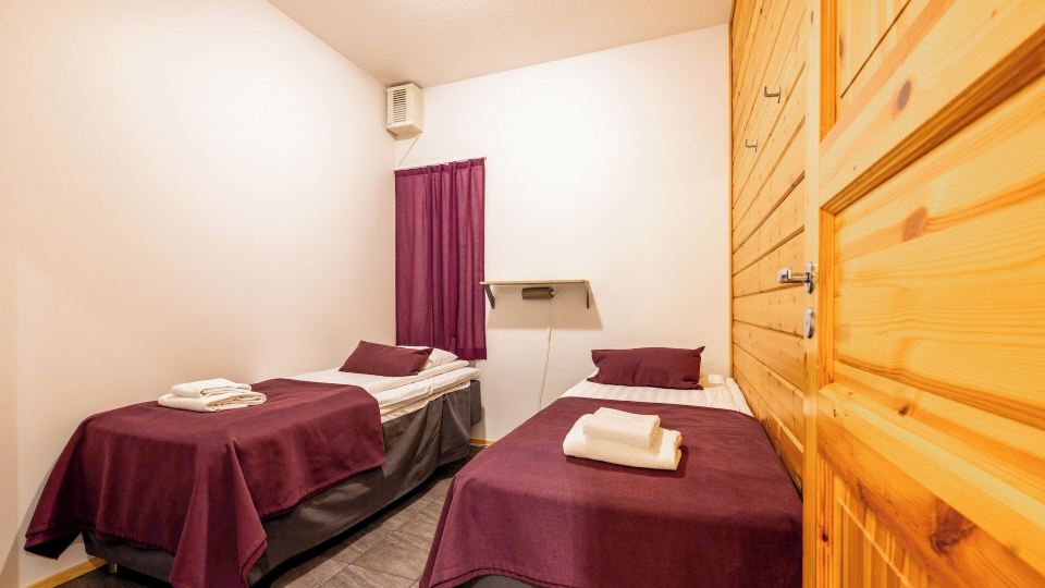 Spacious 3BR Apt. with Sauna