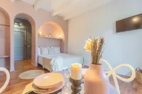 OC Lake Love by Rent All Como Hotels in Laglio