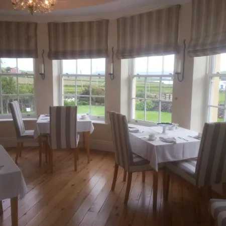 Emlagh House