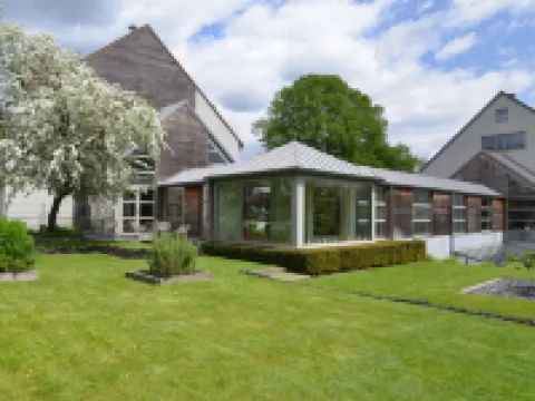 Le Côté Vert โรงแรมในWaterloo