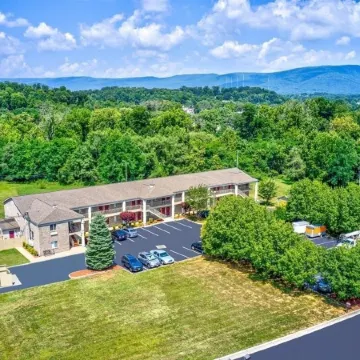 Affordable Corporate Suites of Salem Отели в г. Сейлем