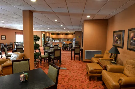 Quality Inn & Suites Отели в г. Гранд-Прери