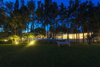 LIV Hotel by Bellazure فنادق في Akyarlar Mahallesi