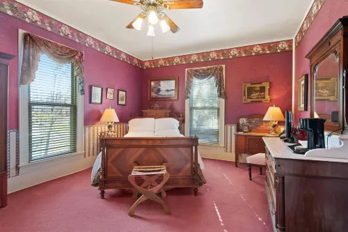 Four Winds Victorian Venue & Suites