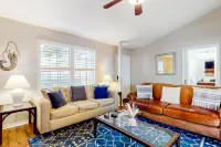 Serene Retreat at Unforgettable Haven House - Unit 8