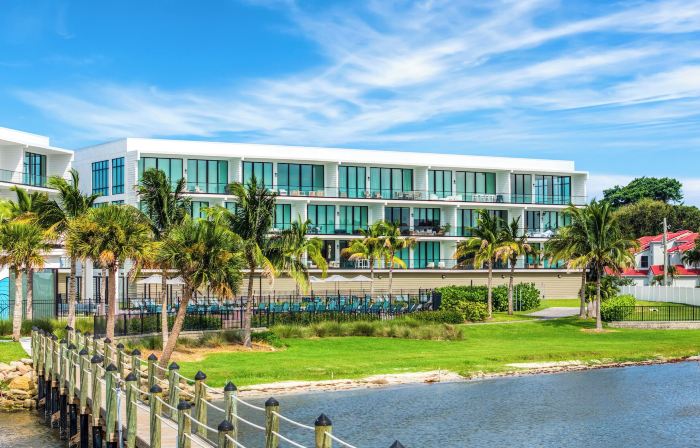 Harbor Island Beach Club, Homes by Villatel