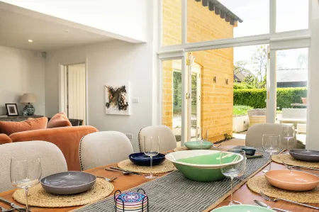 Field House - Stunning 3 Bedroom Home in Kingham!