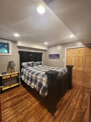 Cozy 2-bedroom apartment in pleasant McDonald with WiFi, AC