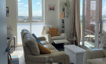 Modern Apartment All Amenities Greater London