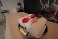 360 South, Khandala - spa