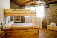 Cases Altes de Posada Hotels in Lladurs