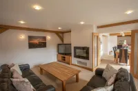 뉴클로스 팜 - 디 올드 반