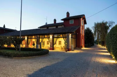La Corte San Lorenzo Các khách sạn gần Convento Cappuccini