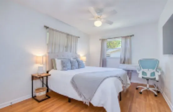 Waterfront Home - Luxury Relaxation - Heart of Safety Harbor Hotels in Safety Harbor